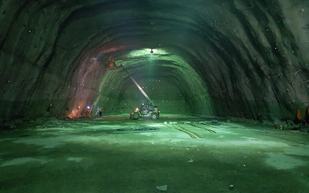 Instrumentación Geotécnica en Cavernas de Generación – Proyecto Hidroeléctrico Alto Maipo