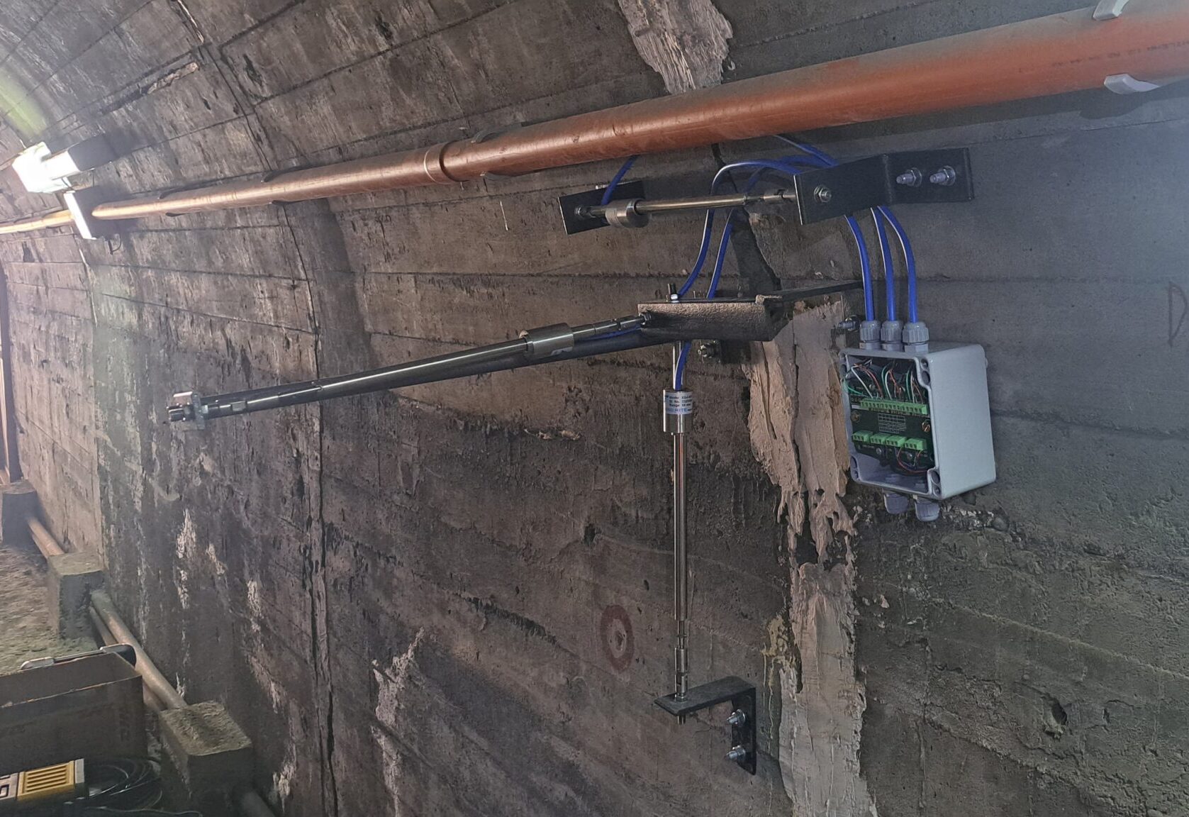 Monitoreo de Fisuras – Embalse El Yeso 1